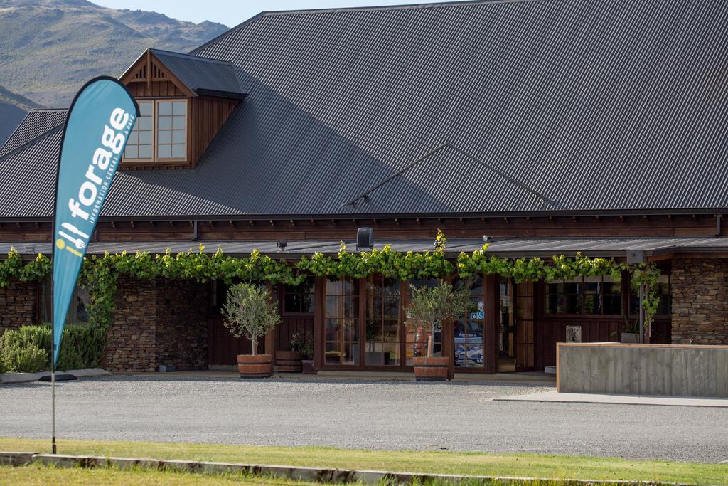 The Harvest Hotel Cromwell Exteriör bild