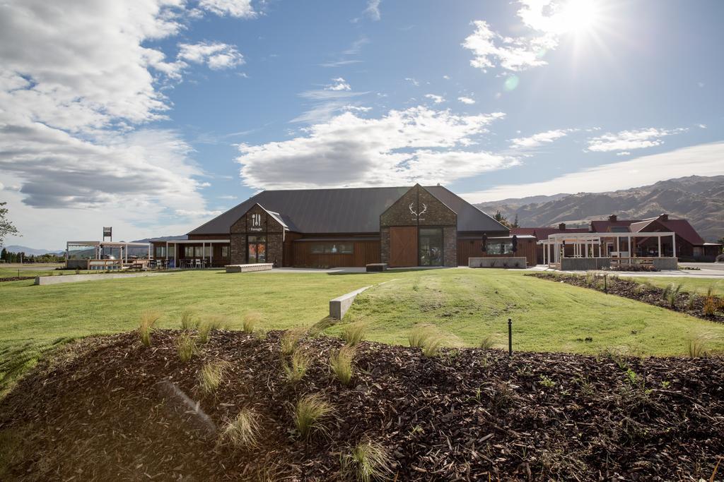 The Harvest Hotel Cromwell Exteriör bild